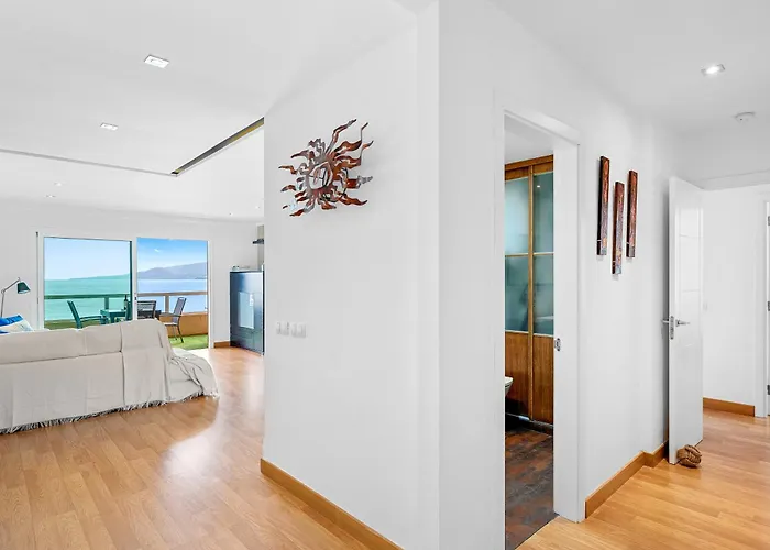 Apartamento Frontline With Terrace Radazul