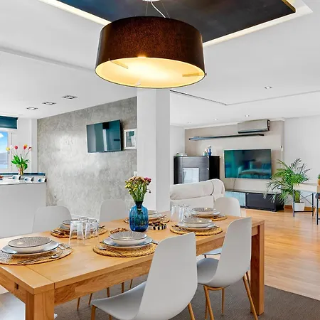 Apartment Frontline With Terrace