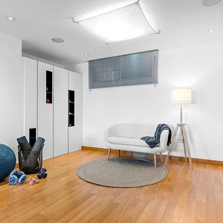 Apartment Frontline With Terrace Radazul