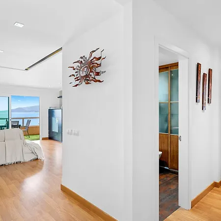 Apartment Frontline With Terrace Radazul